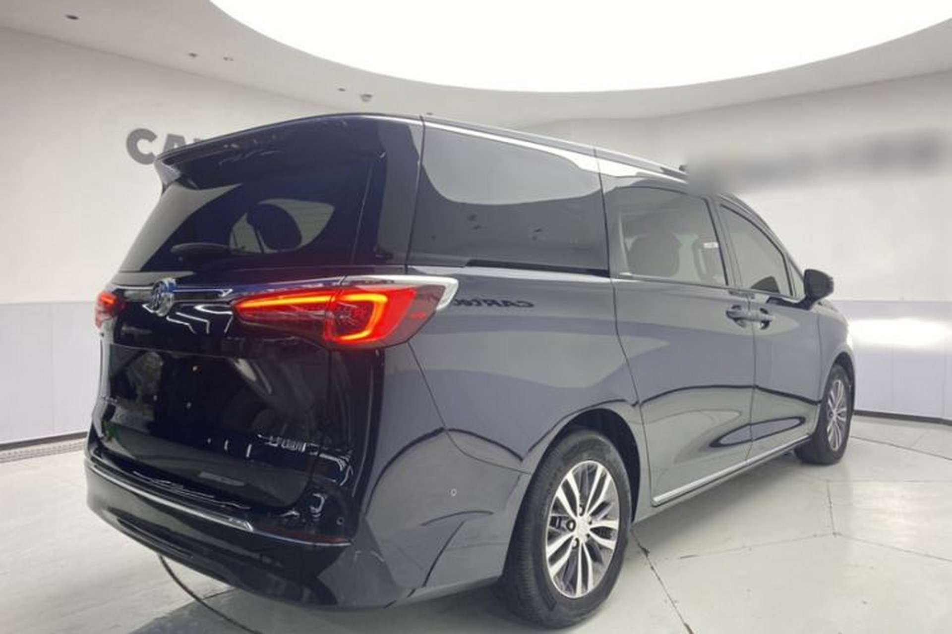 Used Buick GL8 2023 ES Lu Zun Deluxe Model Exterior 3
