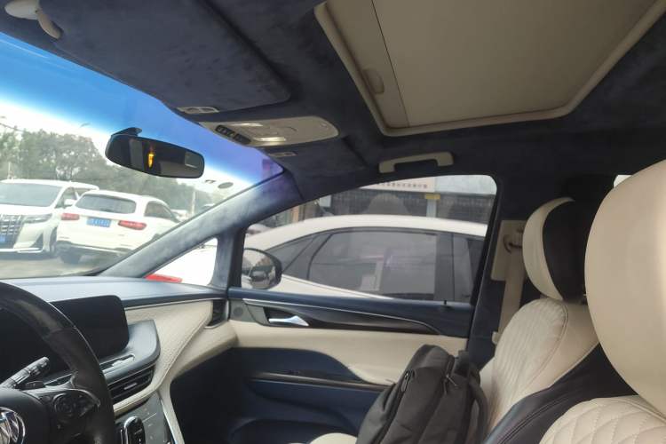 Used Buick GL8 2023 ES Lu Zun Comfort Model Headliner