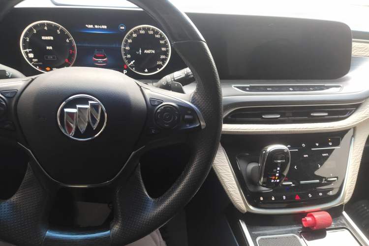 Used Buick GL8 2023 ES Lu Zun Comfort Model Interior 2
