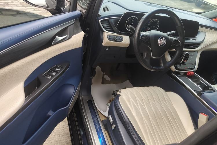 Used Buick GL8 2023 ES Lu Zun Comfort Model Interior 3