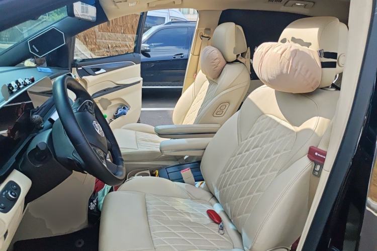 Used Buick GL8 2023 ES Lu Zun Luxury Edition and Yue Version Left Front Seat