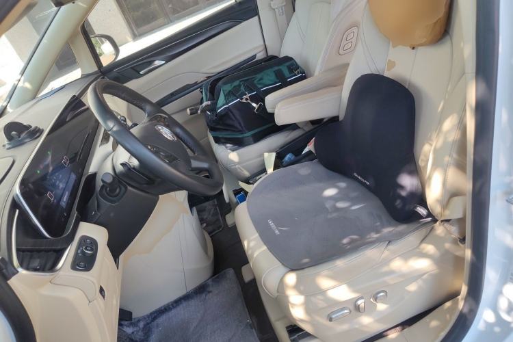 Used Buick GL8 2023 ES Lu Zun Deluxe Model Left Front Seat