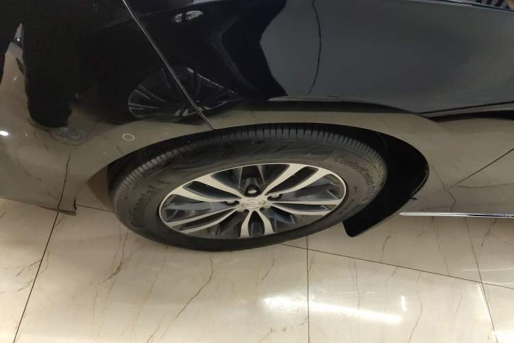 Used Buick GL8 2023 ES Lu Zun Deluxe Model Left Front Wheel Hub
