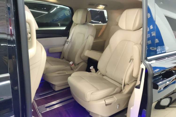 Used Buick GL8 2023 ES Lu Zun Deluxe Model Left Rear Seat
