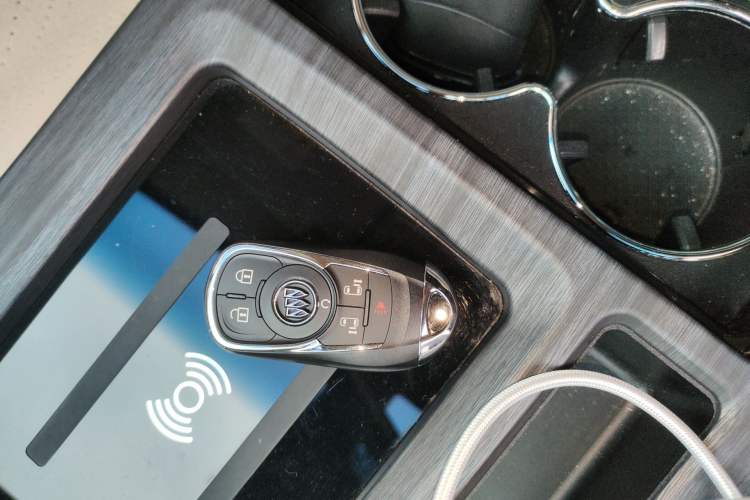 Used Buick GL8 2023 ES Lu Zun Deluxe Model Vehicle Key