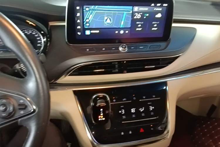 Used Buick GL8 2023 Land Business Class Smart Deluxe Model Audio And AC Panel