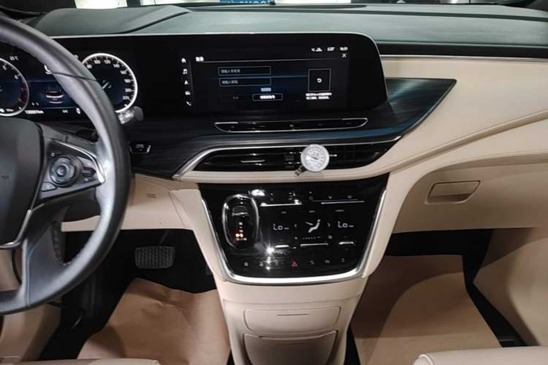 Used Buick GL8 2023 ES Lu Zun Luxury Model Audio And AC Panel