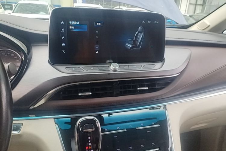 Used Buick GL8 2023 Land Executive Class 652T Luxury Model Audio And AC Panel