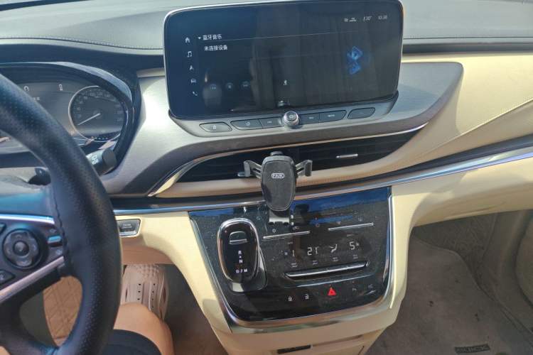 Used Buick GL8 2023 Land Executive Class Deluxe Model Audio And AC Panel