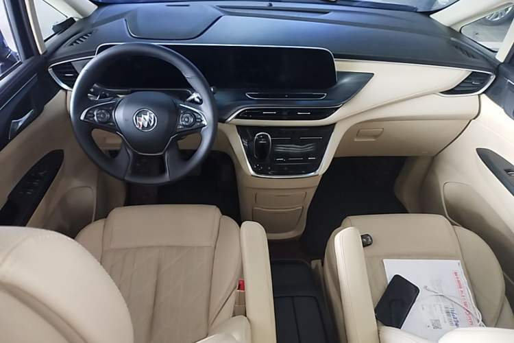Used Buick GL8 2023 ES Lu Zun Luxury Model Center Console