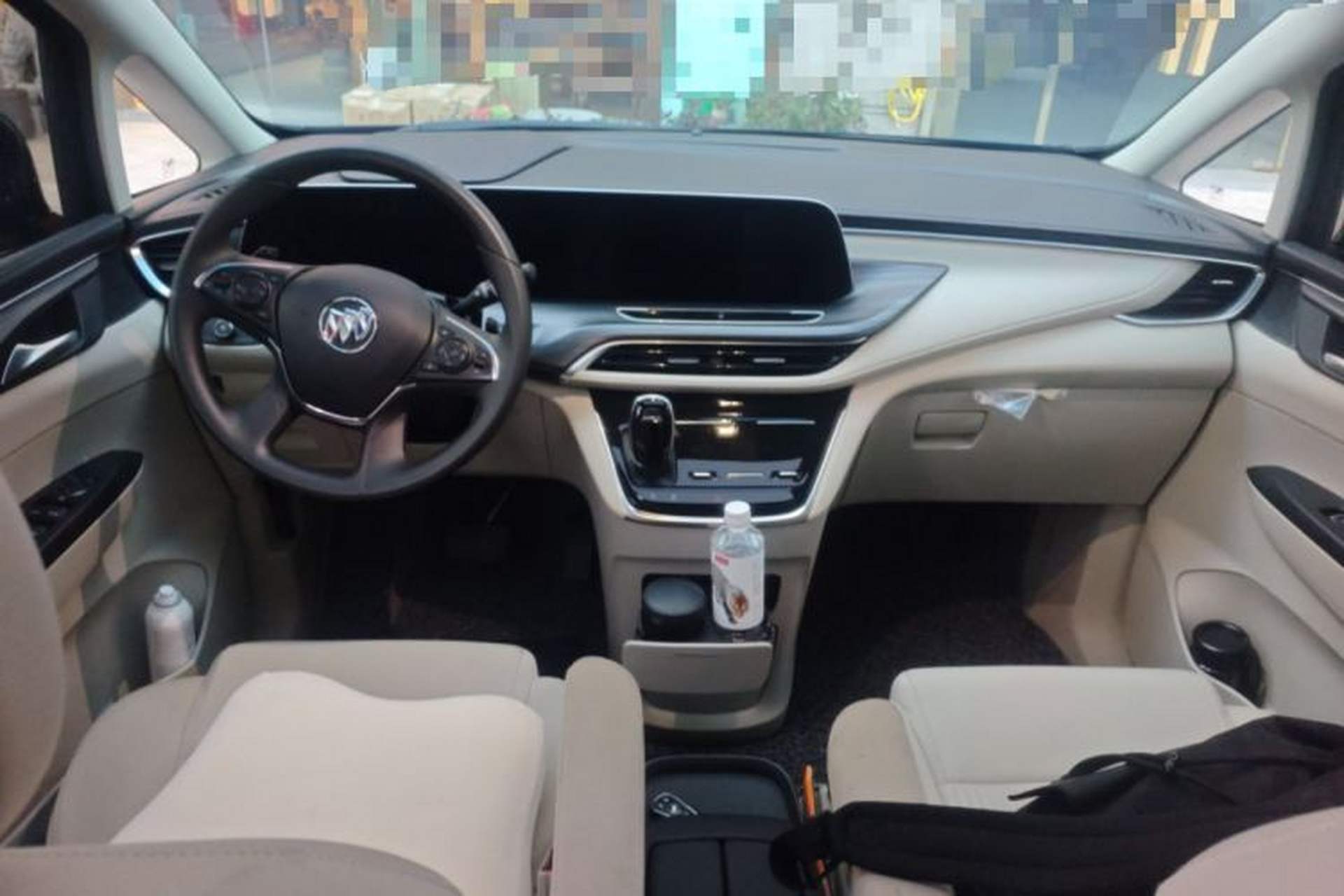 Used Buick GL8 2023 ES Lu Zun Comfort Model Center Console