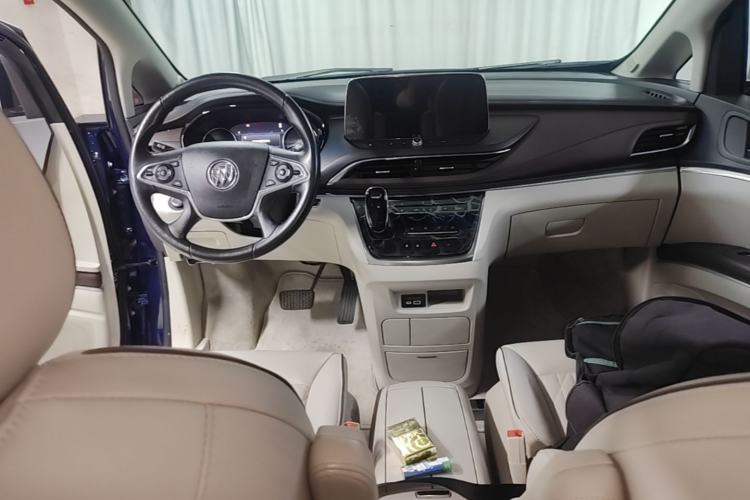 Used Buick GL8 2023 Land Executive Class 652T Luxury Model Center Console