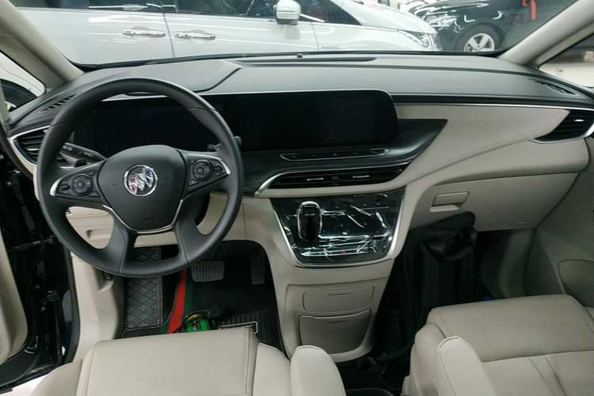 Used Buick GL8 2023 ES Lu Zun Comfort Model Center Console