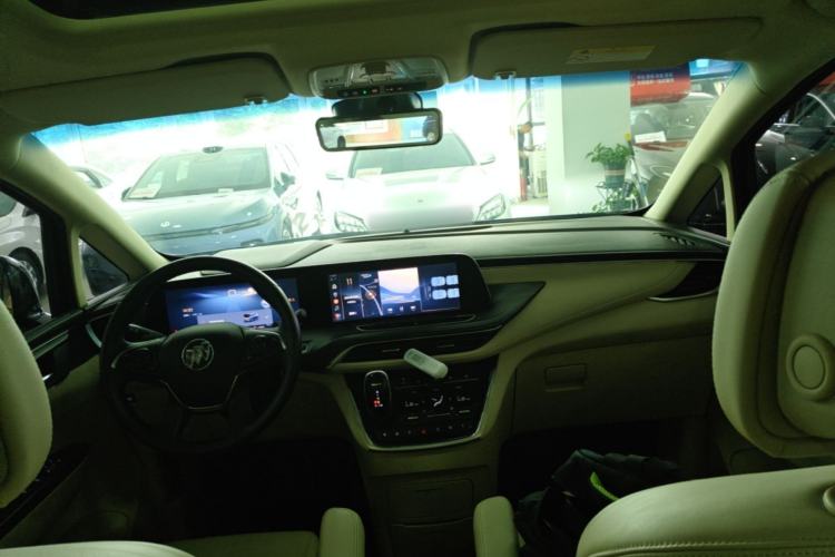Used Buick GL8 2023 ES Lu Zun Luxury Model Center Console