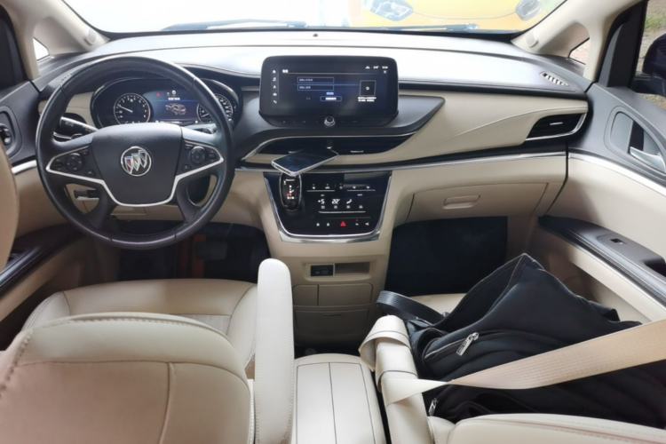 Used Buick GL8 2023 Land Business Class Smart Deluxe Model Center Console