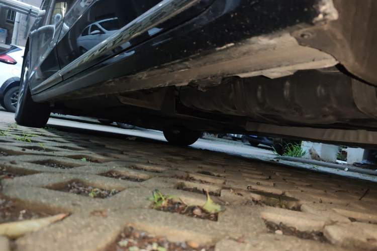 Used Buick GL8 2023 ES Lu Zun Deluxe Model Chassis Rear Left