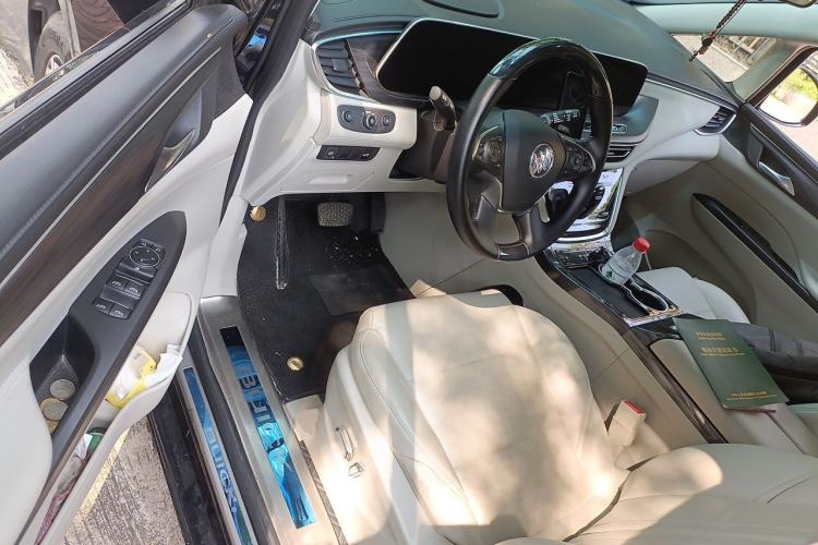 Used Buick GL8 2023 ES Lu Zun Comfort Model Driver Seat