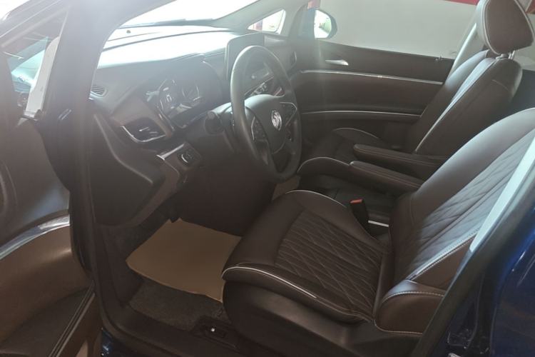 Used Buick GL8 2023 Land Executive Class 652T Luxury Model Driver Seat