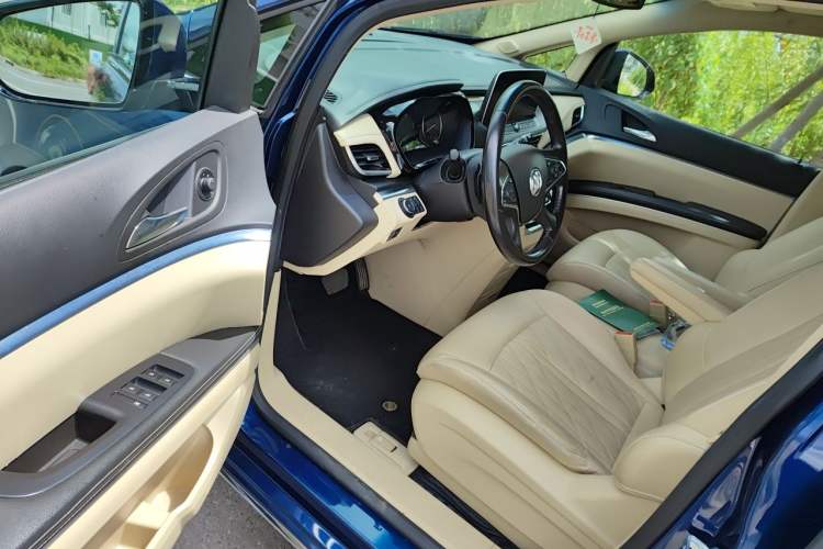 Used Buick GL8 2023 Land Executive Class 652T Smart Luxury Model Driver Seat