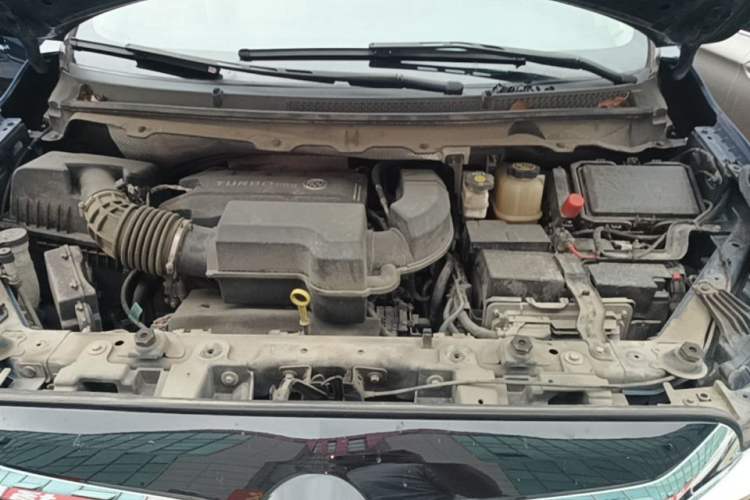 Used Buick GL8 2023 Land Executive Class 652T Luxury Model Engine Bay