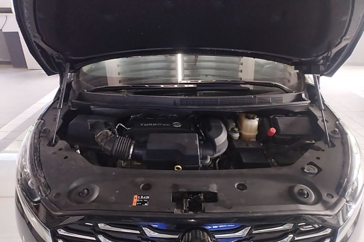 Used Buick GL8 2023 ES Lu Zun Luxury Model Engine Bay