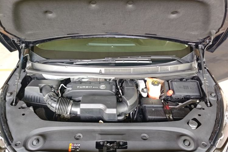 Used Buick GL8 2023 ES Lu Zun Comfort Model Engine Bay