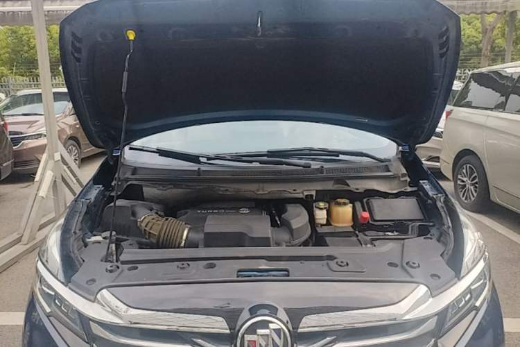Used Buick GL8 2023 Land Executive Class 652T Luxury Model Engine Bay