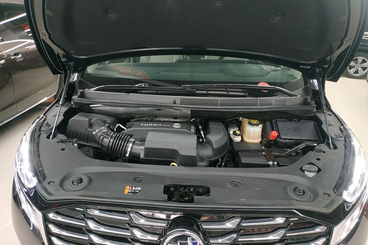 Used Buick GL8 2023 ES Lu Zun Comfort Model Engine Bay