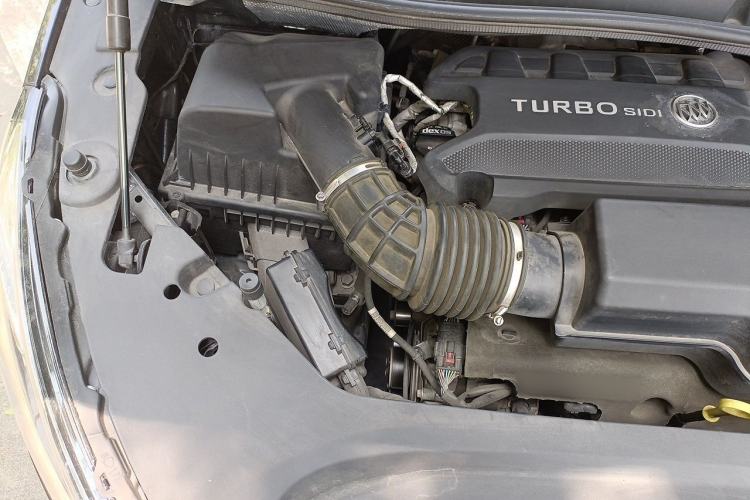 Used Buick GL8 2023 ES Lu Zun Comfort Model Engine Bay Right