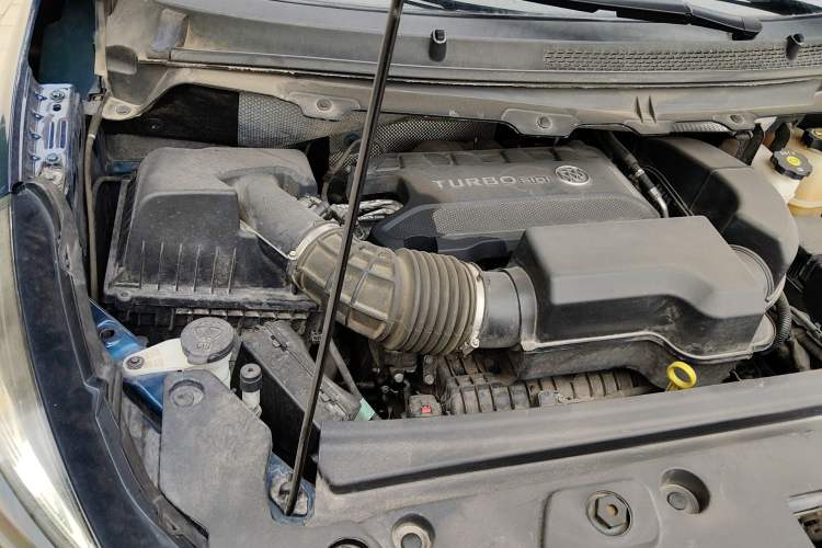 Used Buick GL8 2023 Land Executive Class Smart Enjoyment Model Engine Bay Right