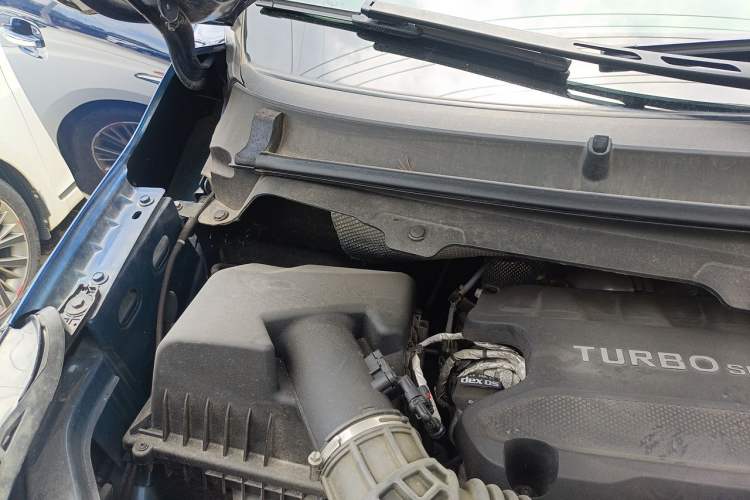 Used Buick GL8 2023 Land Business Class Smart Deluxe Model Engine Bay Right