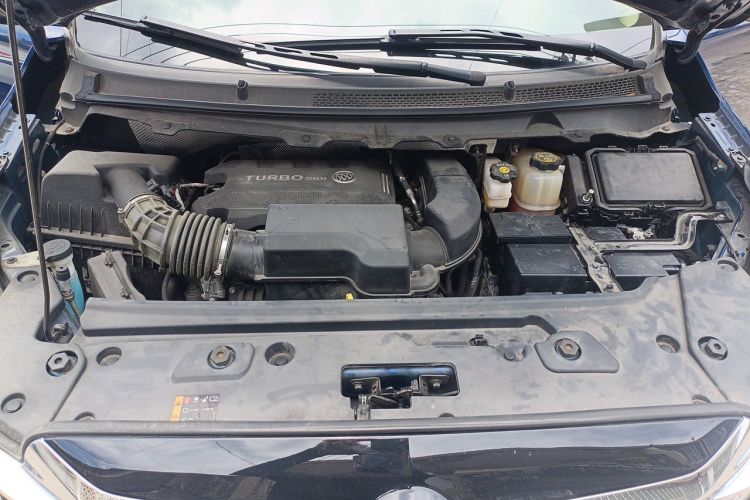 Used Buick GL8 2023 Land Business Class Smart Deluxe Model Engine Bay