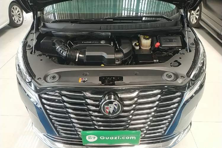 Used Buick GL8 2023 ES Lu Zun Deluxe and Yue Edition Engine Bay