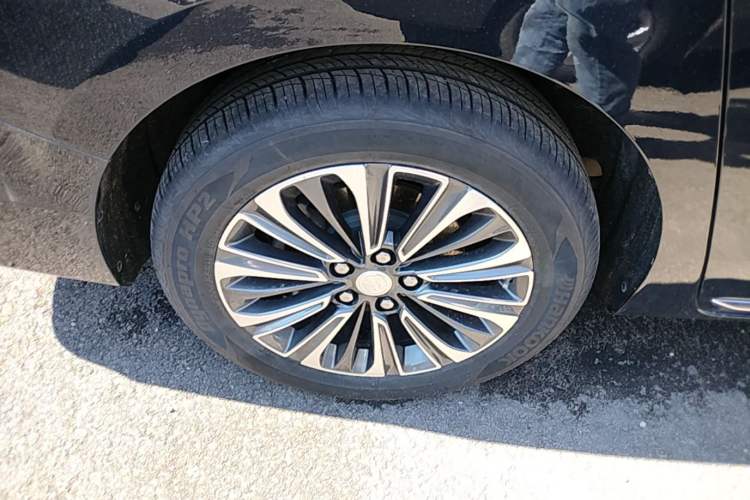 Used Buick GL8 2023 ES Lu Zun Luxury Model Exterior 5
