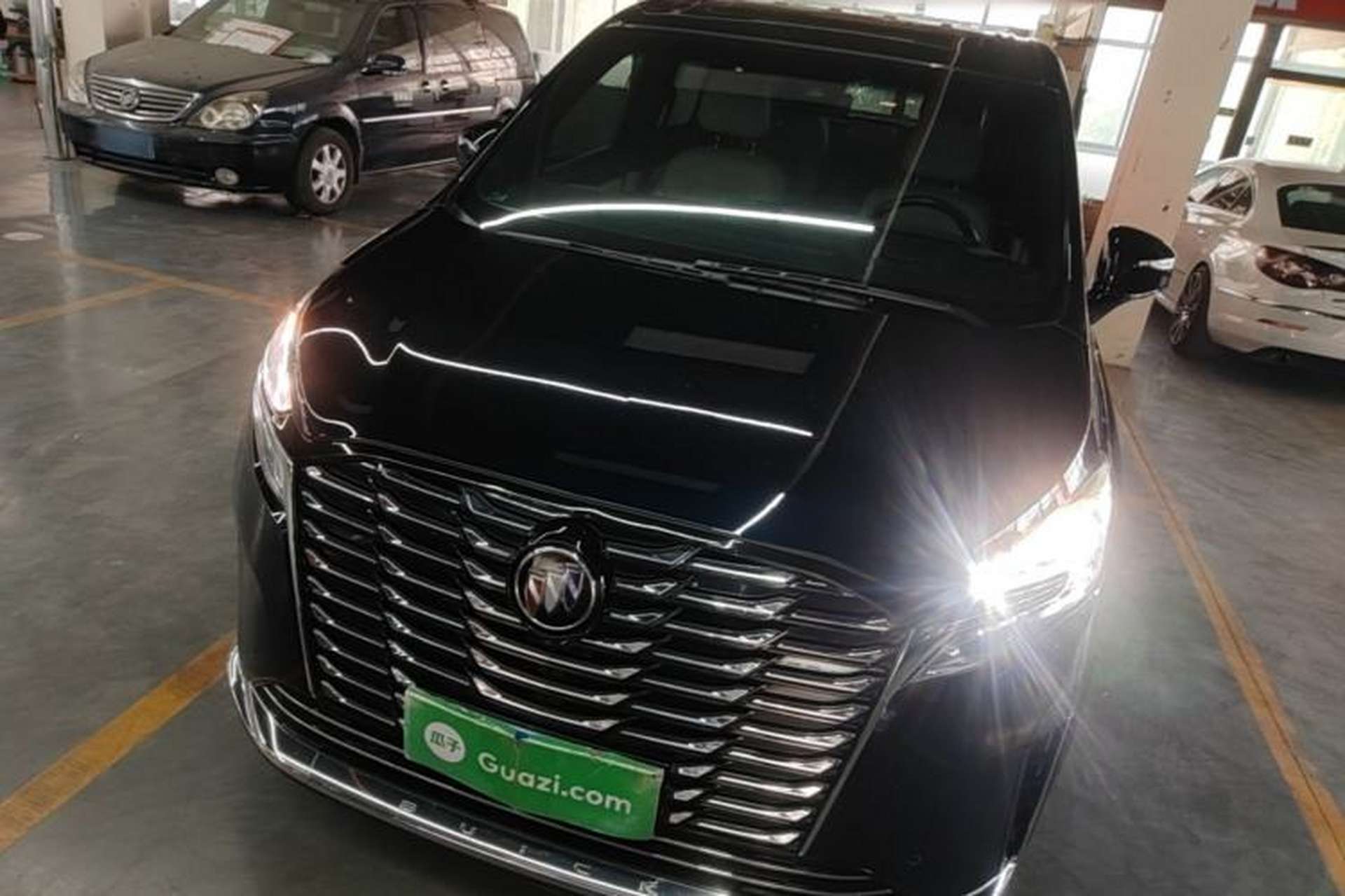 Used Buick GL8 2023 ES Lu Zun Luxury Model Front