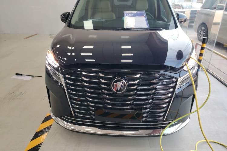 Used Buick GL8 2023 ES Lu Zun Deluxe Model Front