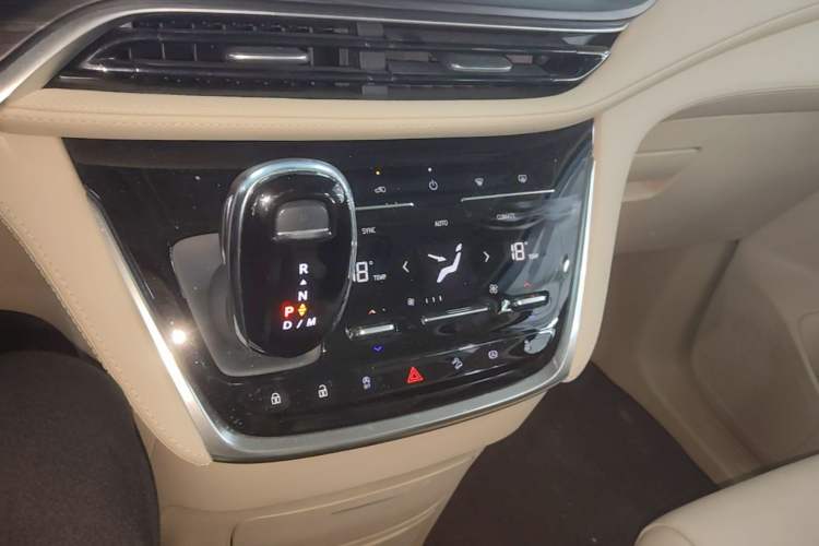 Used Buick GL8 2023 ES Lu Zun Luxury Model Gear Lever