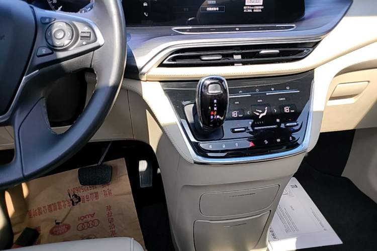 Used Buick GL8 2023 ES Lu Zun Luxury Model Gear Lever