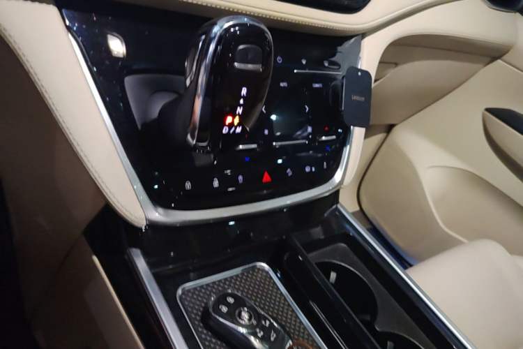 Used Buick GL8 2023 ES Lu Zun Luxury Model Gear Lever