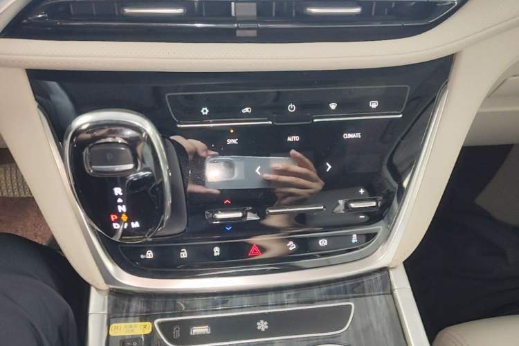 Used Buick GL8 2023 ES Lu Zun Comfort Model Gear Lever