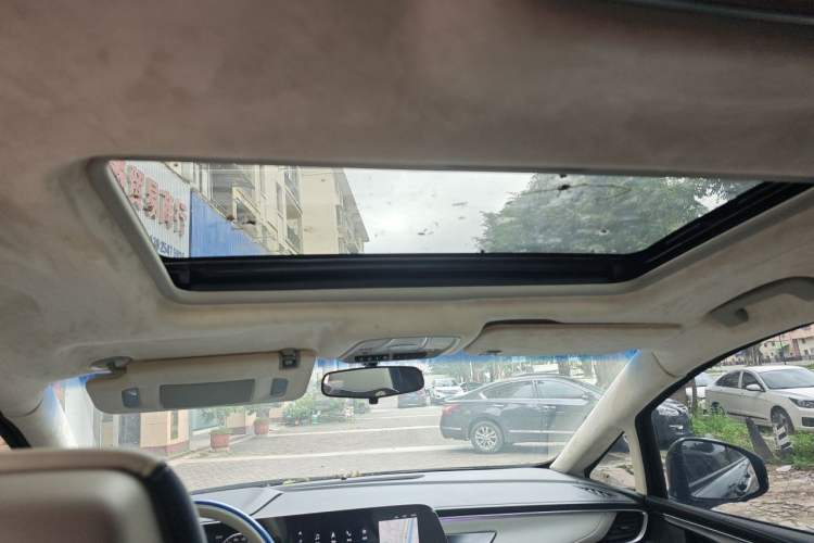 Used Buick GL8 2023 ES Lu Zun Comfort Model Headliner