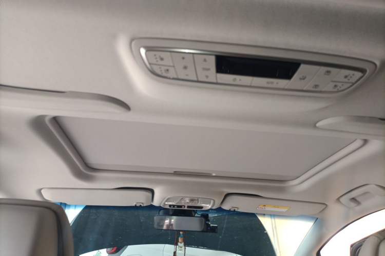 Used Buick GL8 2023 ES Lu Zun Luxury Edition and Yue Version Headliner
