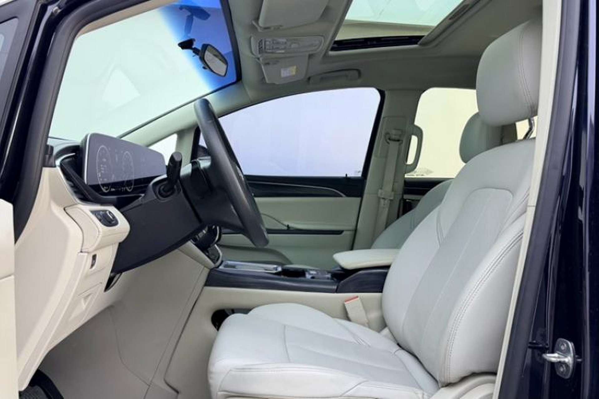 Used Buick GL8 2023 ES Lu Zun Comfort Model Interior 1