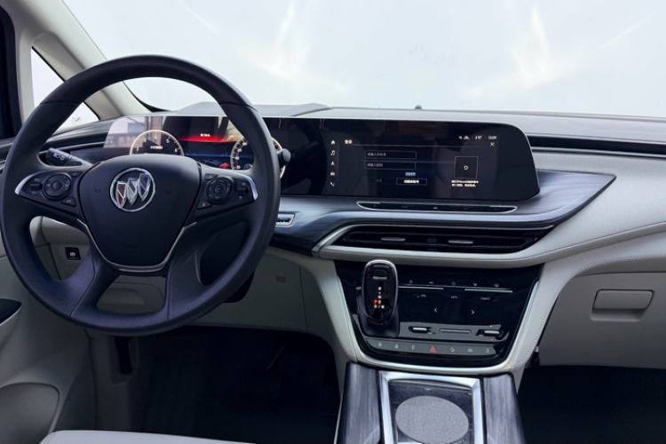 Used Buick GL8 2023 ES Lu Zun Comfort Model Interior 12