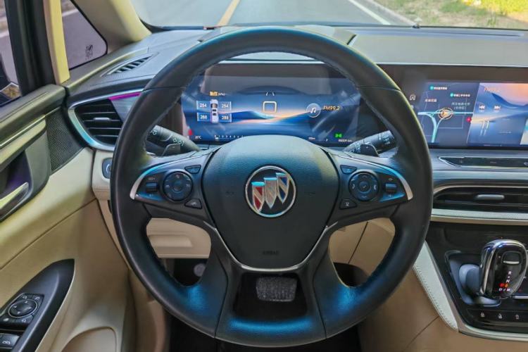 Used Buick GL8 2023 ES Lu Zun Deluxe Model Interior 3