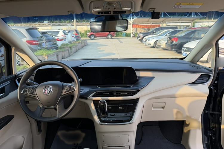 Used Buick GL8 2023 ES Lu Zun Deluxe Model Interior 5