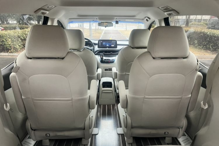 Used Buick GL8 2023 Land Executive Class Smart Enjoyment Model Interior 5