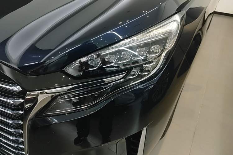 Used Buick GL8 2023 ES Lu Zun Luxury Model Left Front Headlight