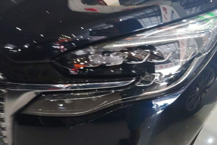 Used Buick GL8 2023 ES Lu Zun Luxury Model Left Front Headlight