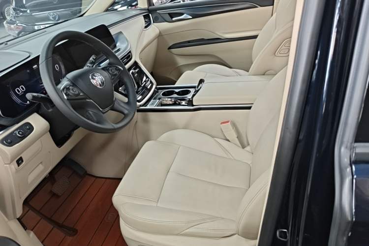 Used Buick GL8 2023 ES Lu Zun Deluxe Model Left Front Seat
